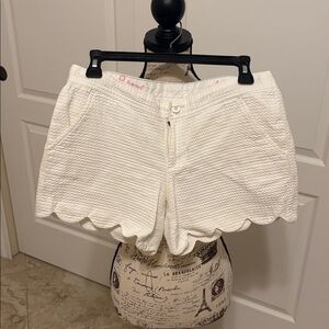 Lilly Pulitzer White Textured Shorts Buttercup size 4